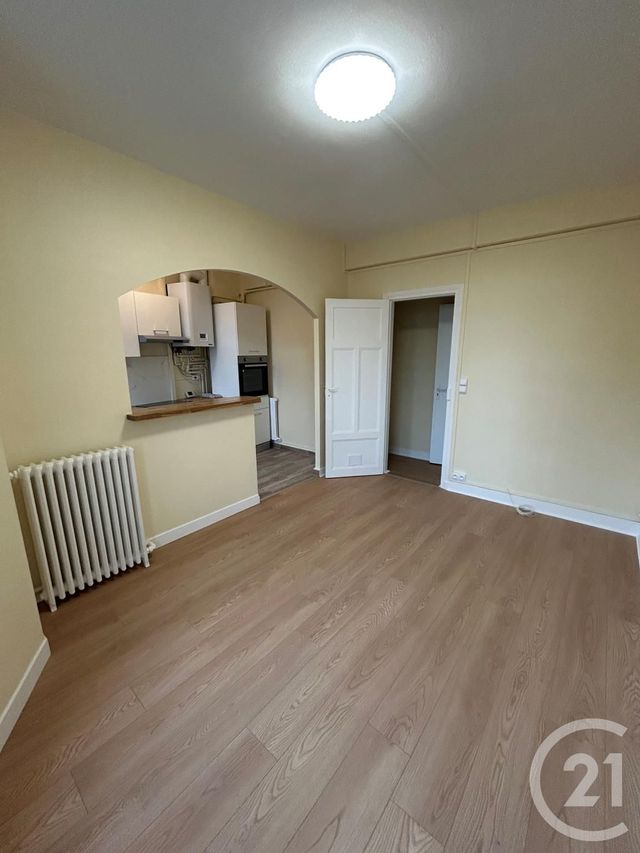 Appartement F2 à louer - 2 pièces - 40.12 m2 - NEMOURS - 77 - ILE-DE-FRANCE - Century 21 Cottage Immobilier