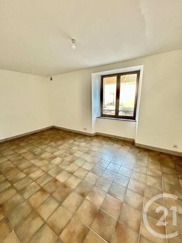 Appartement F2 à louer - 2 pièces - 46.4 m2 - NEMOURS - 77 - ILE-DE-FRANCE - Century 21 Cottage Immobilier